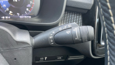 Volvo Xc40 1.5 T3 [163] R DESIGN 5dr Petrol Estate